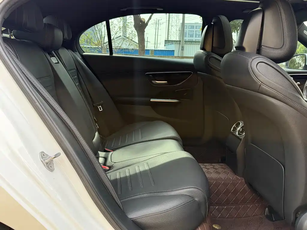 Mercedes-Benz C-Class 2023
