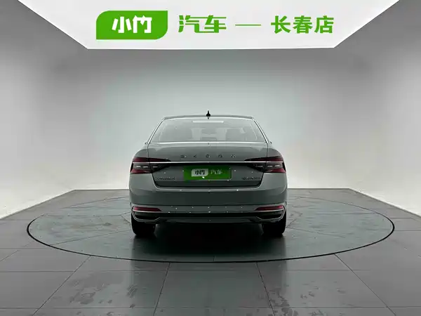 Skoda Superb 2022