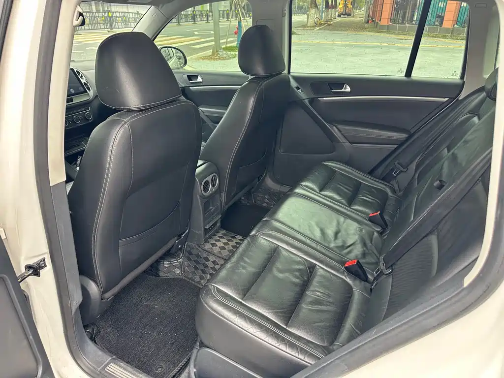 Volkswagen Tiguan 2016 — фото 10