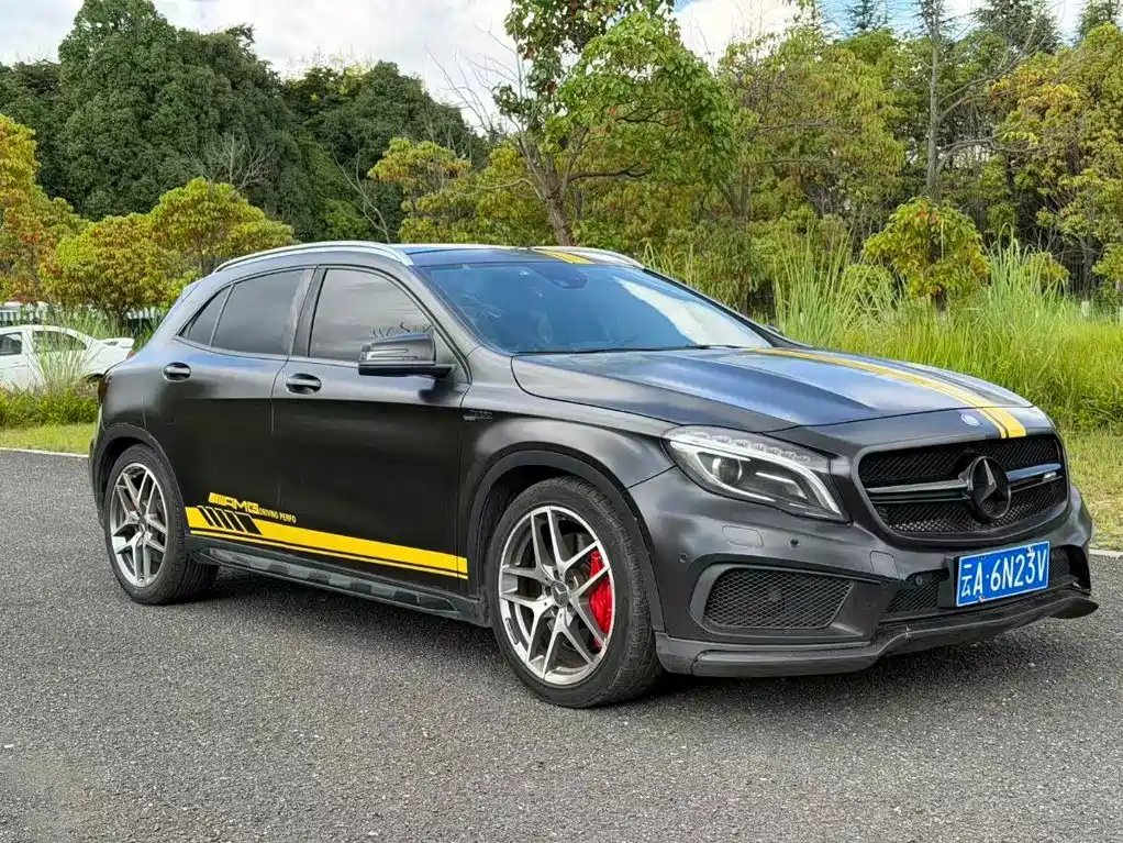 Mercedes-Benz GLA AMG 2015