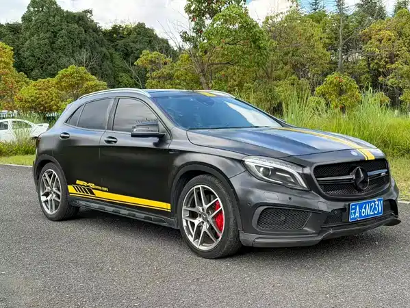 Mercedes-Benz GLA AMG 2015
