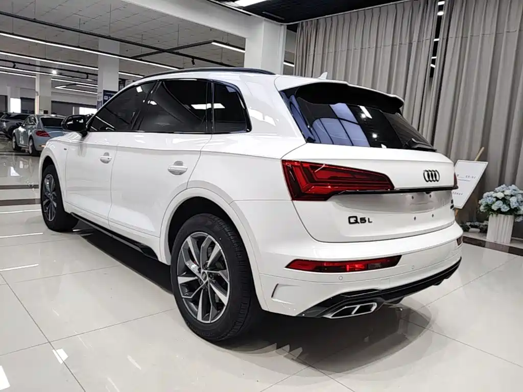 Audi Q5L 2024 — фото 5