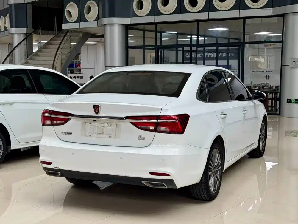 Roewe i6 Classic 2022 — фото 3