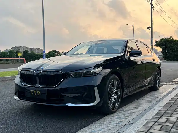 BMW 5 Series 2024