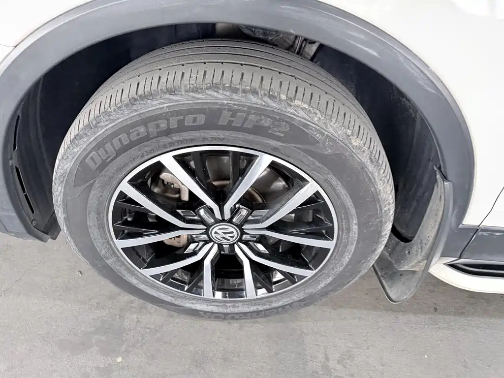Volkswagen Tiguan L 2018 — фото 6