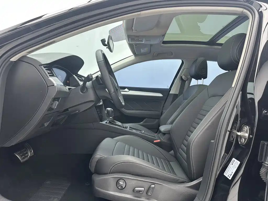 Volkswagen Magotan 2024