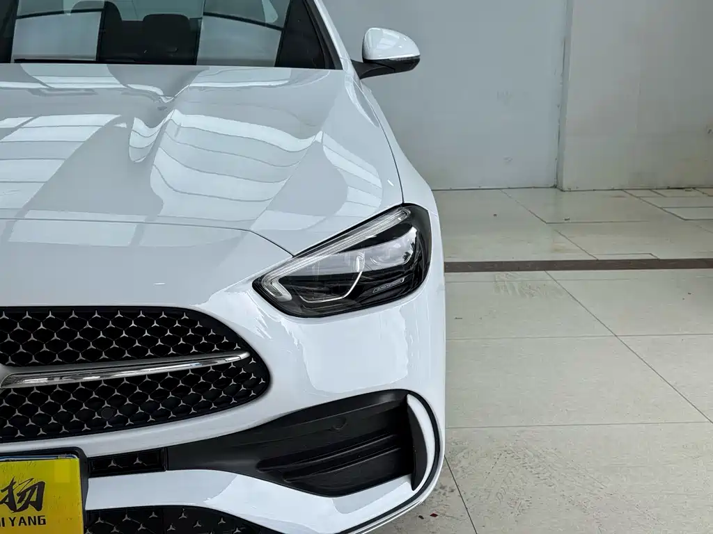 Mercedes-Benz C-Class 2023