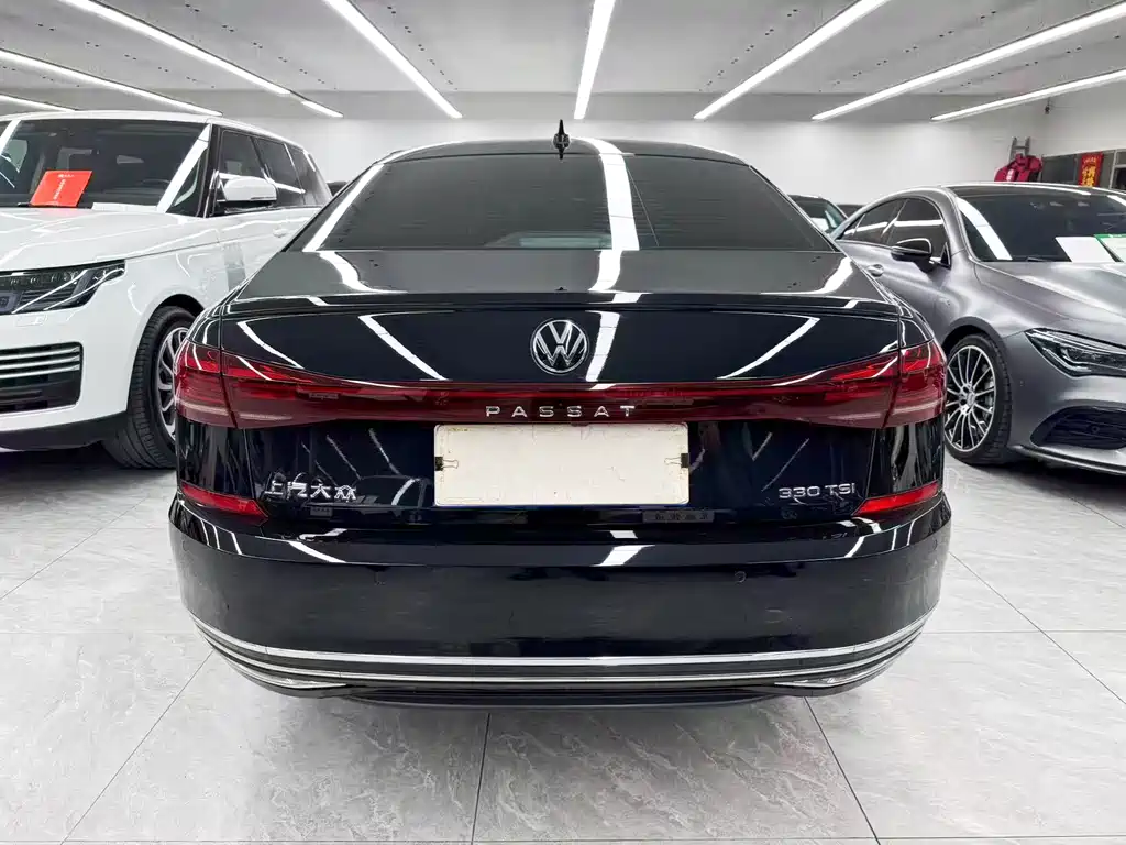 Volkswagen Passat 2023 — фото 5