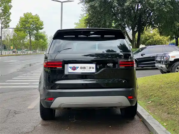 Land Rover Discovery 2021