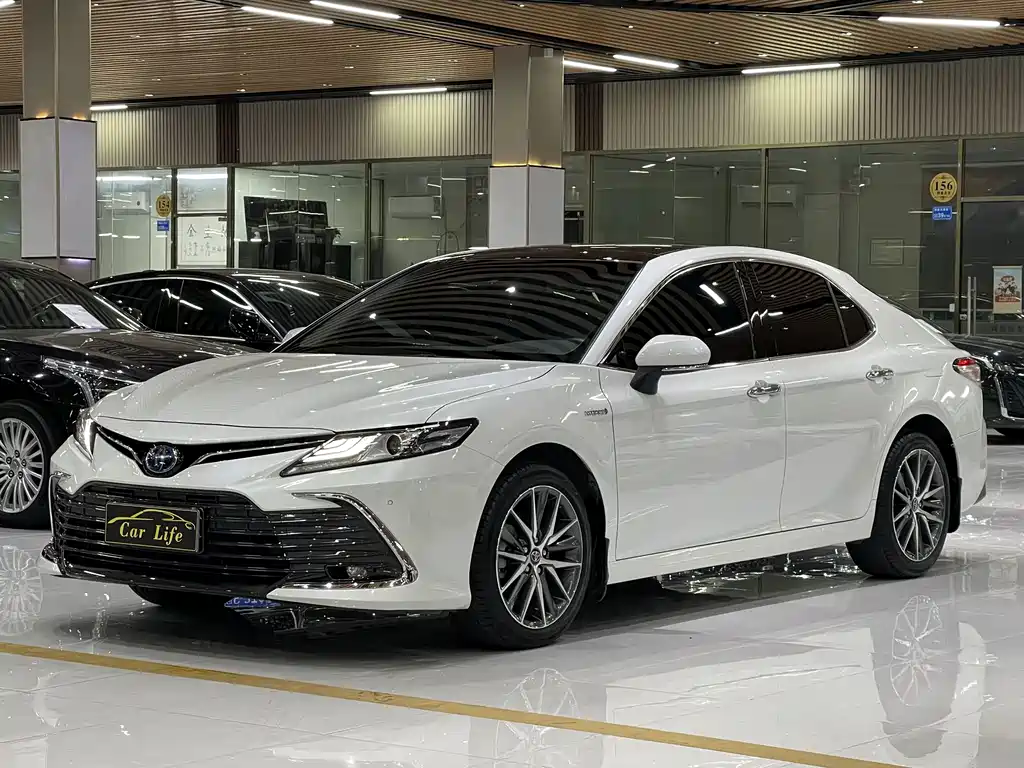 Toyota Camry 2022