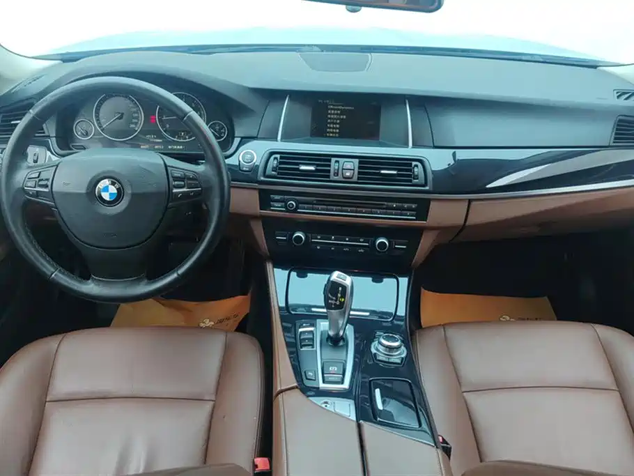 BMW 5 Series 2014 — фото 12