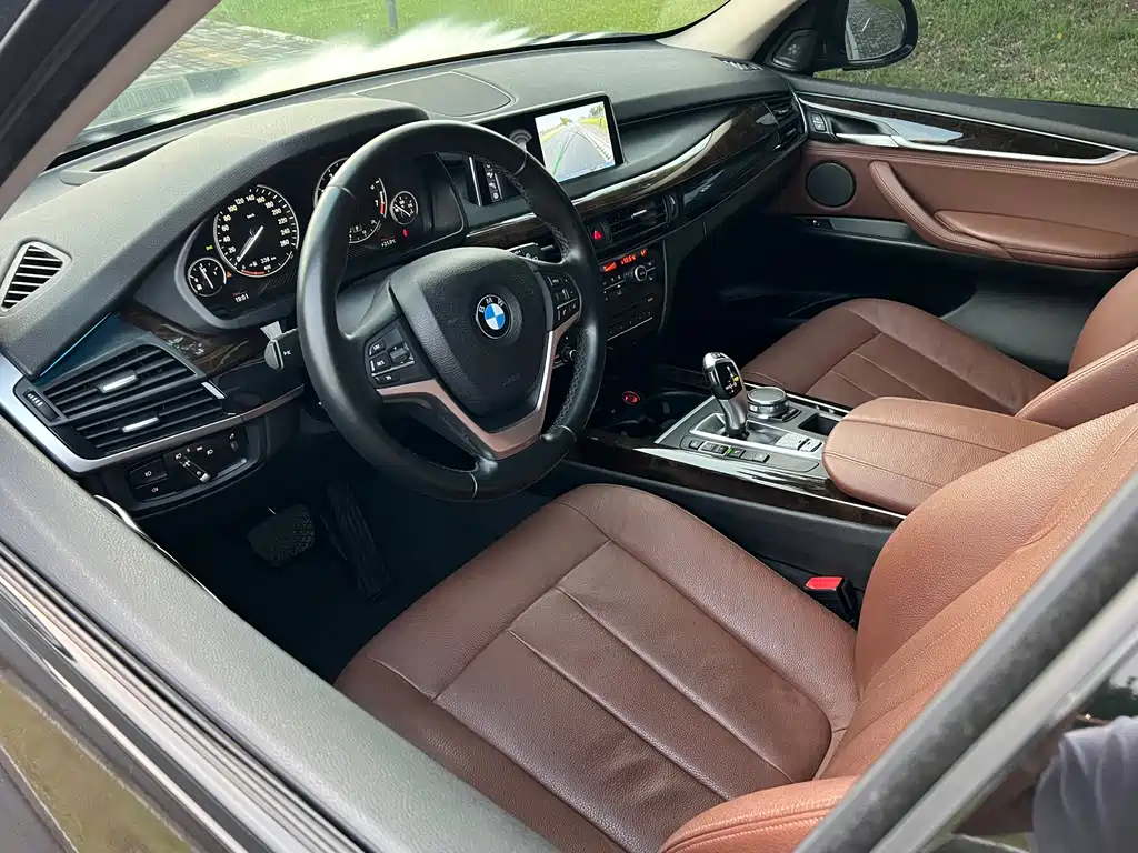 BMW X5 2017 — фото 9