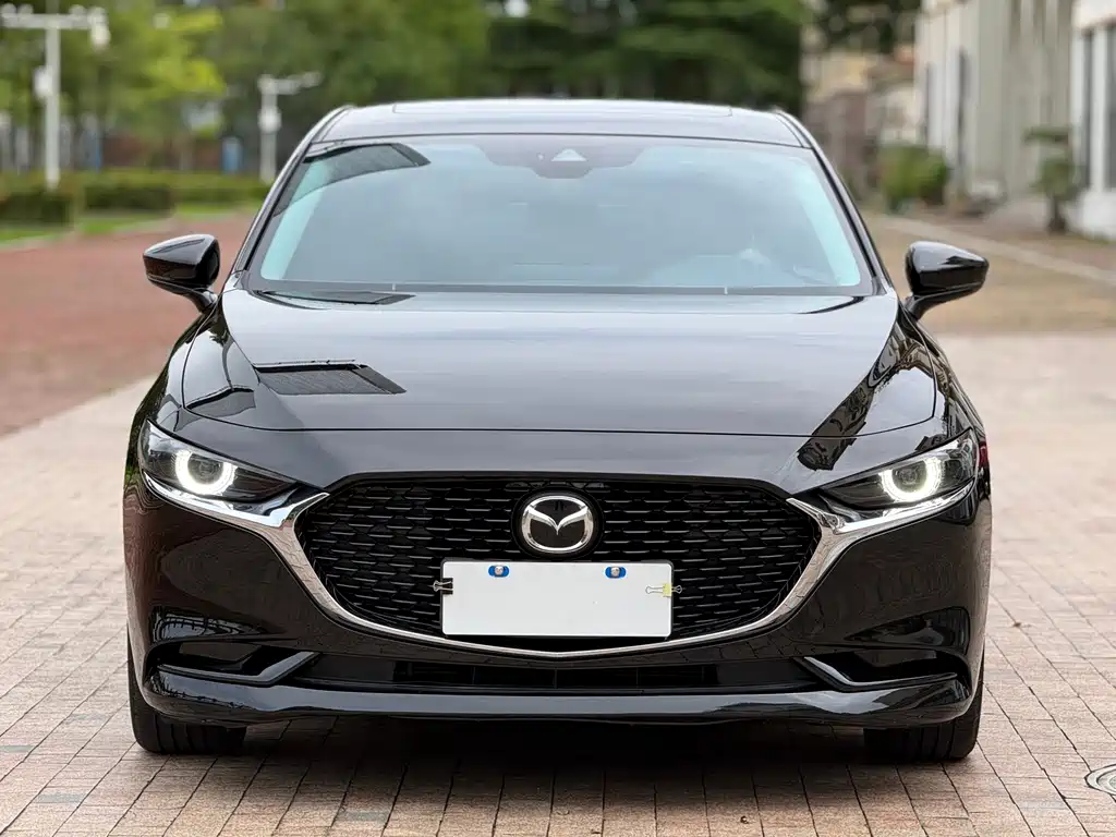 Mazda 3 Axela 2024