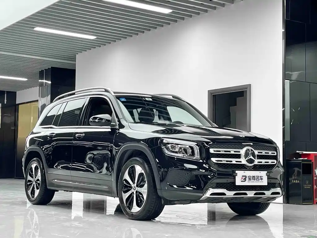 Mercedes-Benz GLB 2023
