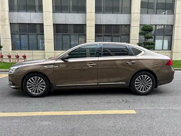 GAC Trumpchi GA8 2016
