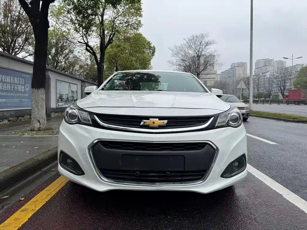 Chevrolet Malibu 2018 — фото 2
