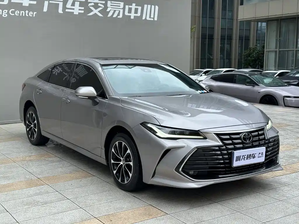 Toyota Avalon 2023 — фото 17