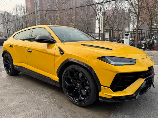 Lamborghini Urus 2022