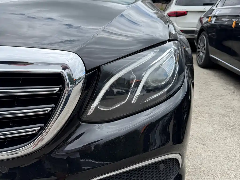 Mercedes-Benz E-Class 2020 — фото 9