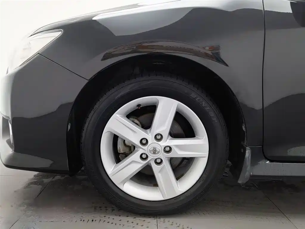 Toyota Camry 2012 — фото 17