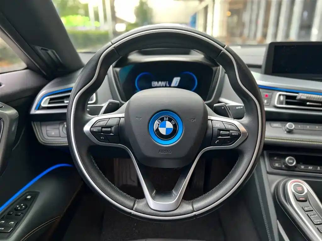 BMW i8 2019 — фото 13