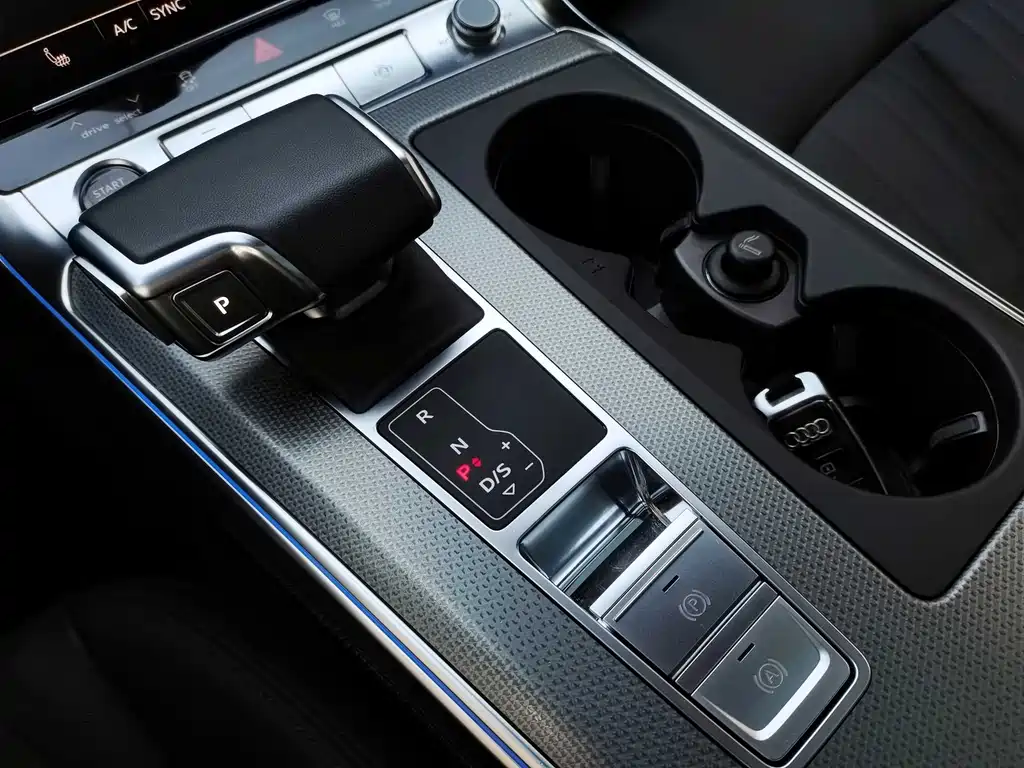 Audi A6 2022 — фото 15