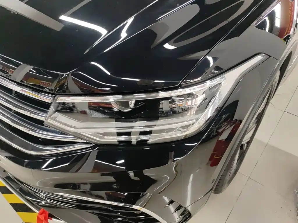 Volkswagen Tiguan L 2023 — фото 18