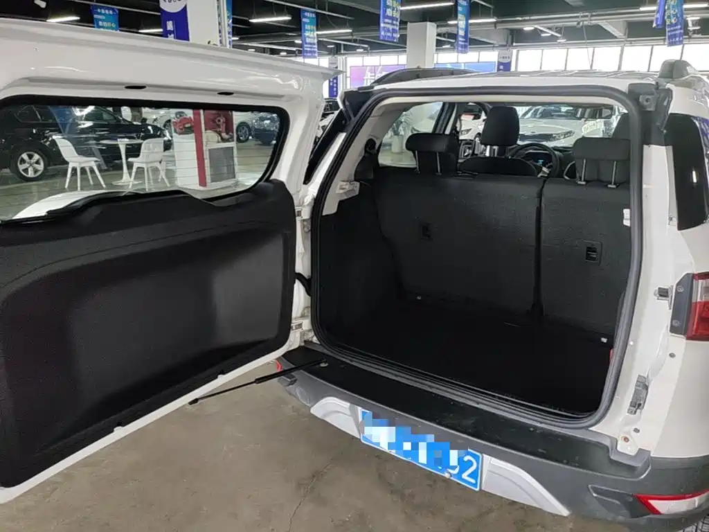 Ford EcoSport 2015 — фото 19