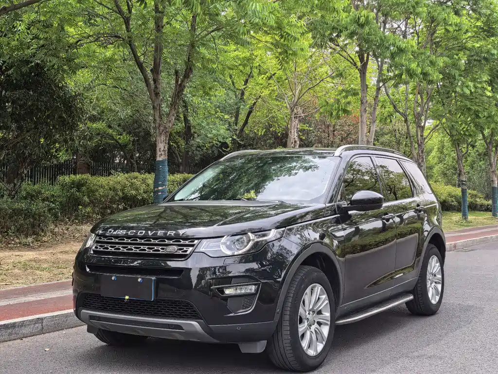 Land Rover Discovery Sport 2018 — фото 1