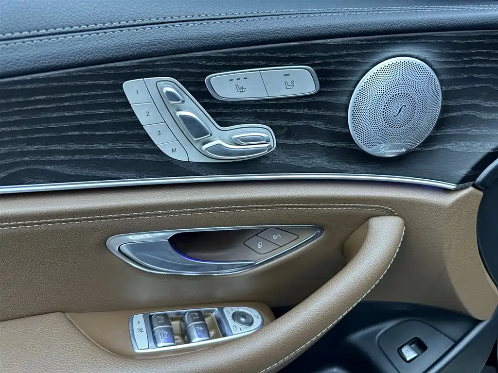 Mercedes-Benz E-Class 2020 — фото 5