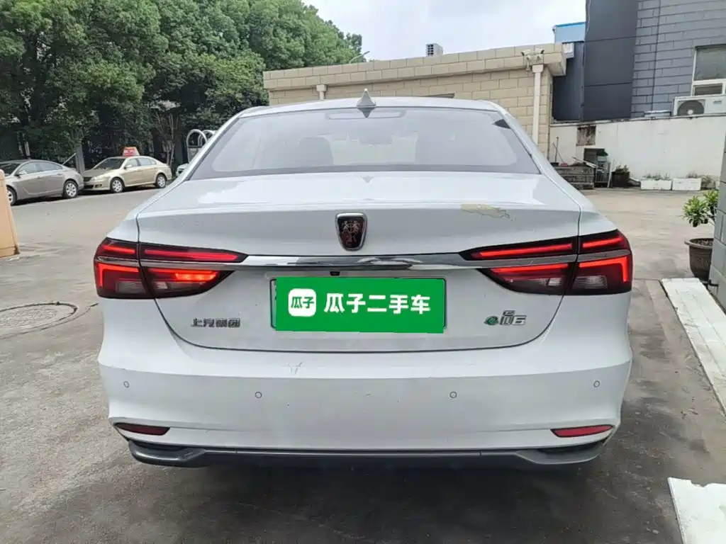 Roewe i6 New Energy 2020 — фото 4