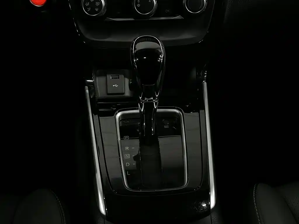 Nissan Sylphy 2019 — фото 13