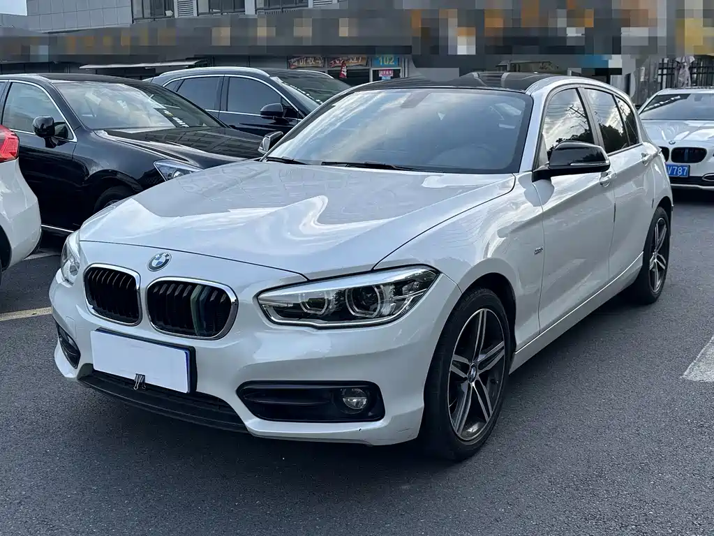 BMW 1 Series 2018 — фото 1