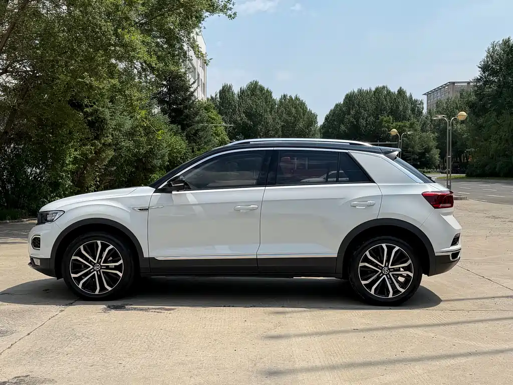 Volkswagen T-Roc 2021 — фото 8