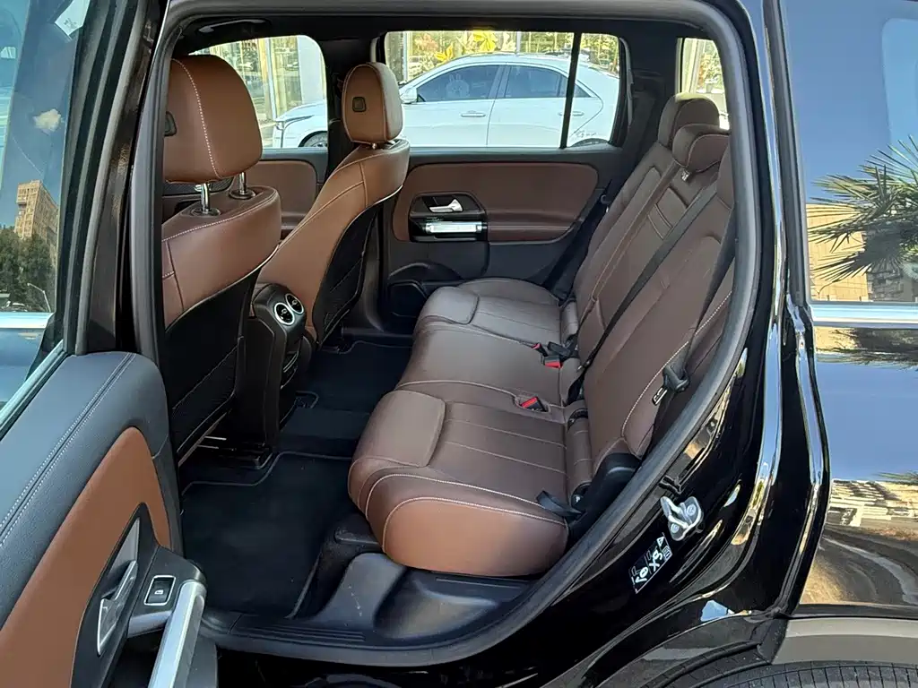 Mercedes-Benz EQB 2025