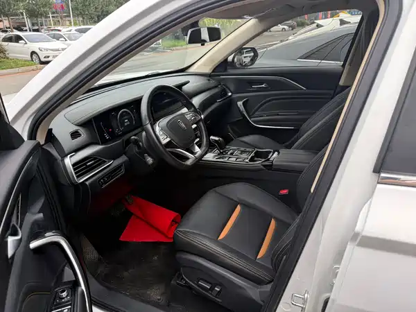 Bestune T77 2020