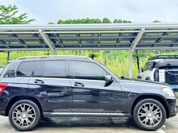 Mercedes-Benz GLK-Class 2012