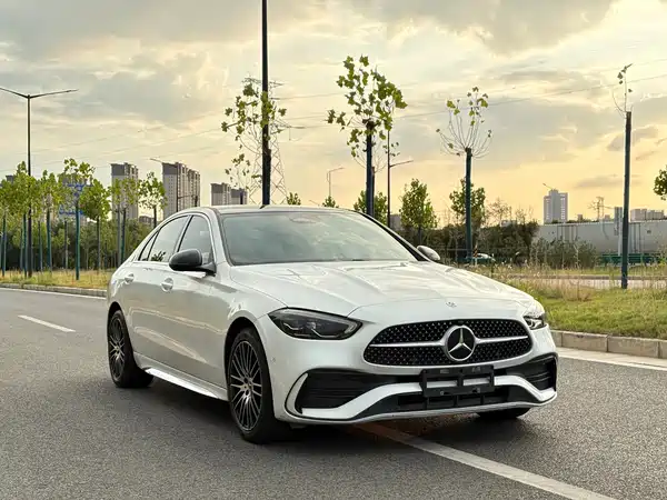 Mercedes-Benz C-Class 2023