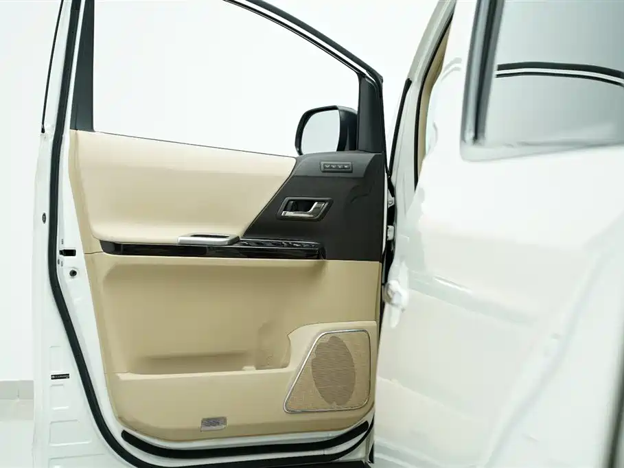 Toyota Alphard 2014 — фото 21