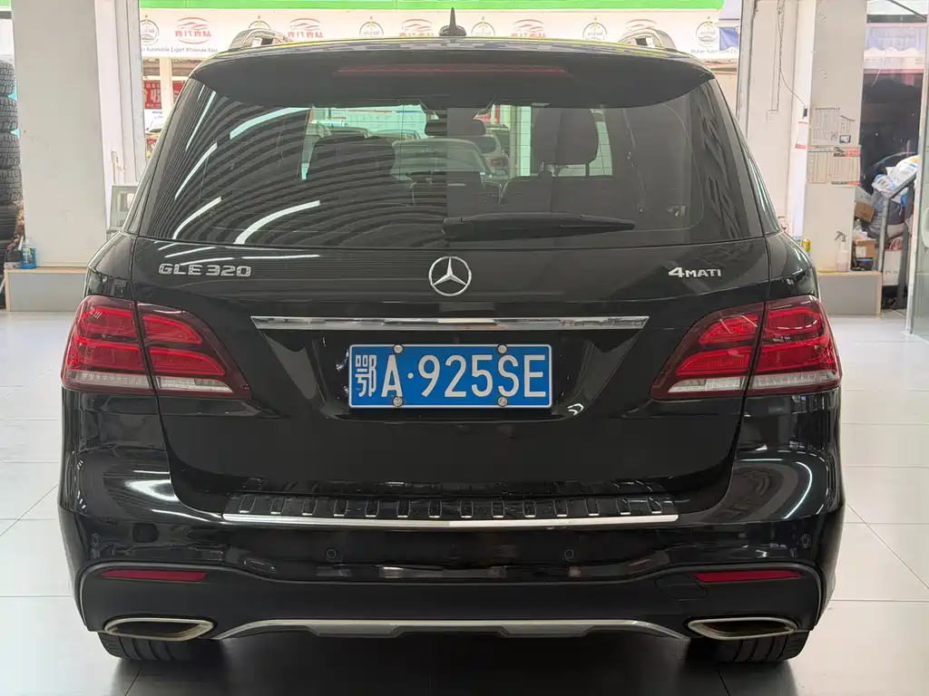 Mercedes-Benz GLE 2018 — фото 13