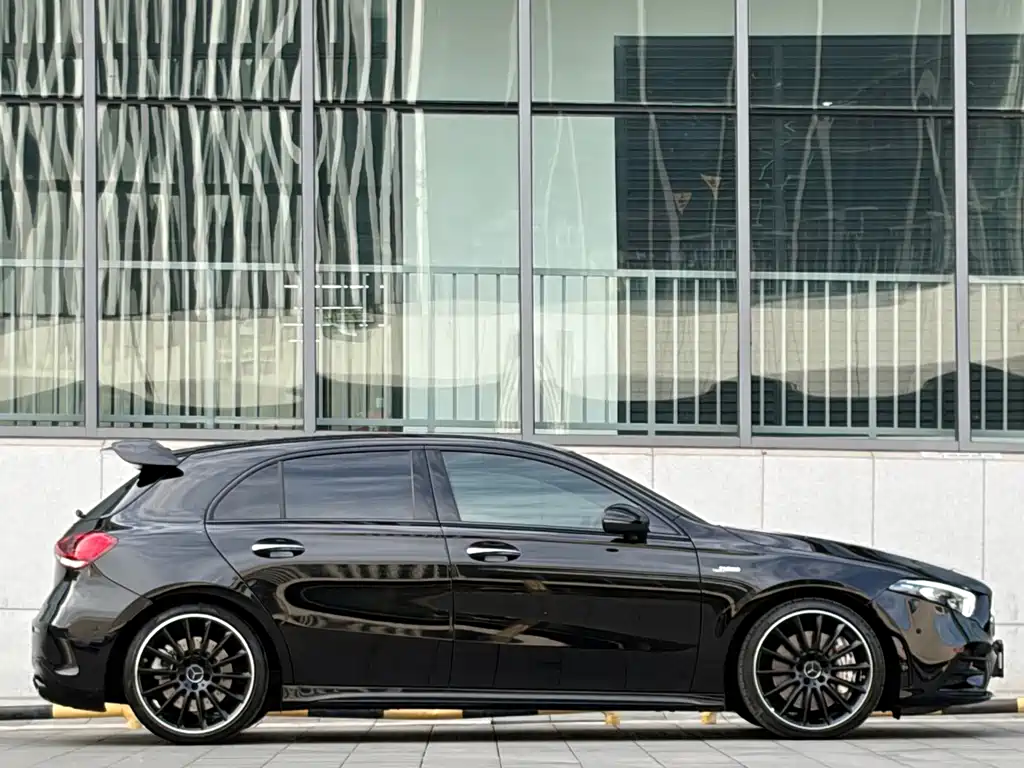 Mercedes-Benz A-Class AMG 2022 — фото 7