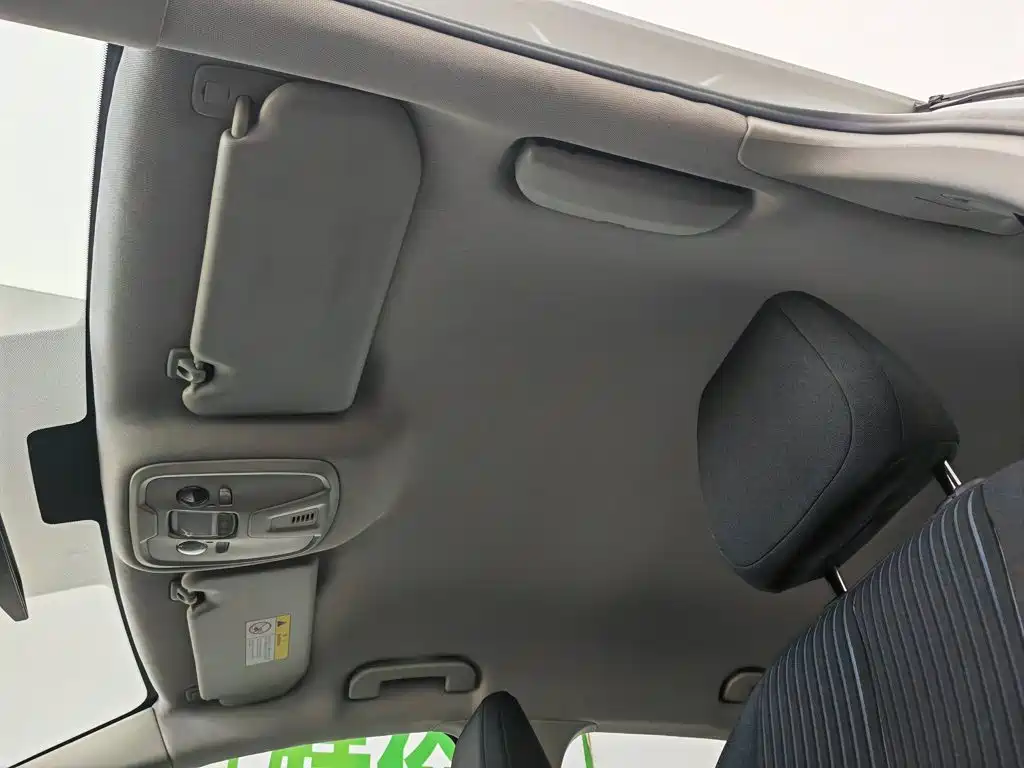 Peugeot 408 2015 — фото 14