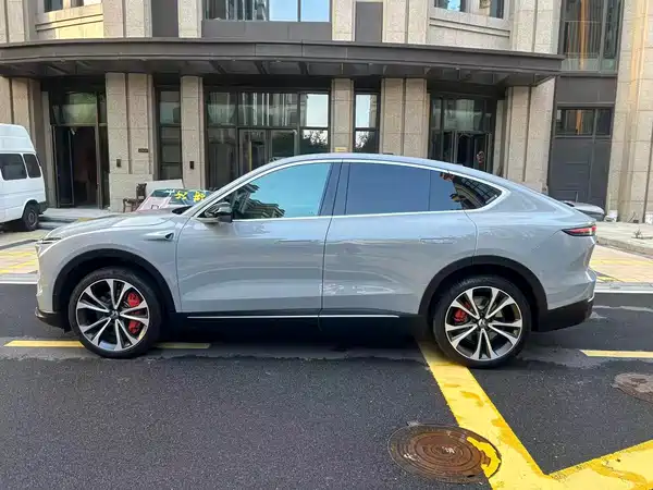 NIO EC7 2024