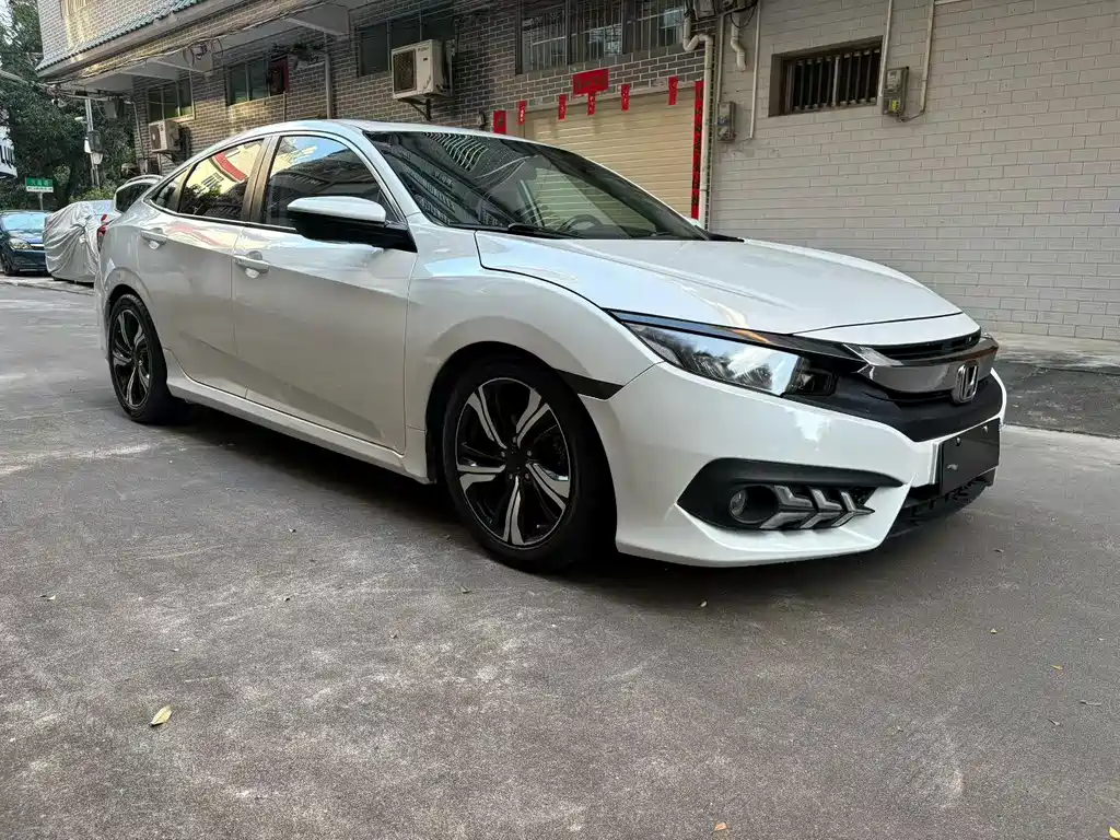 Honda Civic 2017 — фото 2