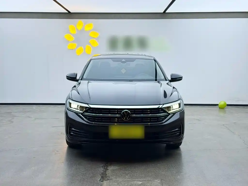 Volkswagen Sagitar 2022
