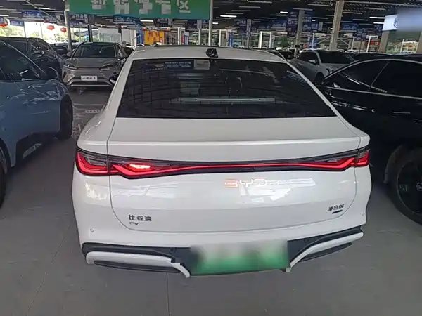 BYD Seal 06 2025