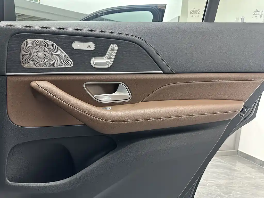 Mercedes-Benz GLS 2024 — фото 27