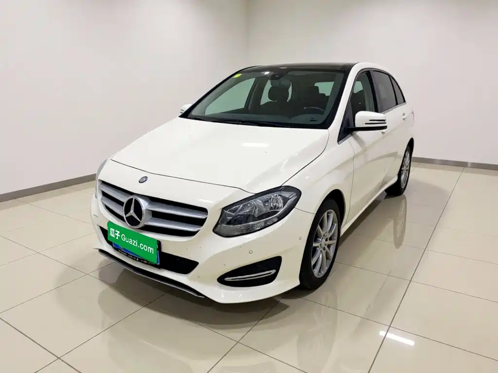 Mercedes-Benz B-Class 2015 — фото 1