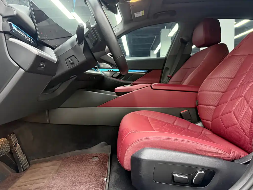 BMW 5 Series 2024