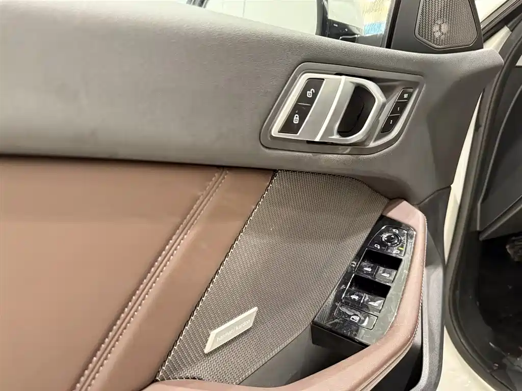 BMW 2 Series 2025 — фото 15